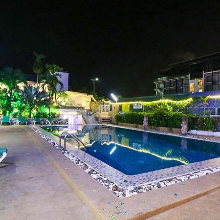 Natural Beach Hotel Паттая Екстер'єр фото