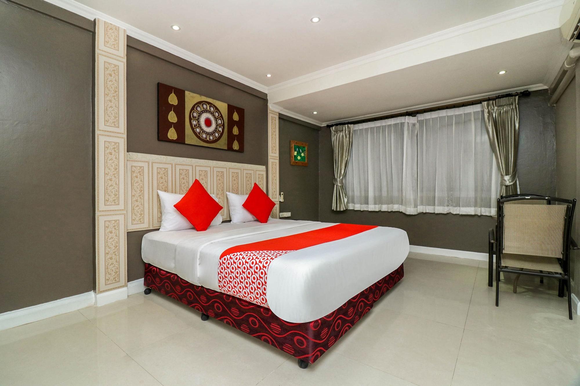 Natural Beach Hotel Паттая Екстер'єр фото