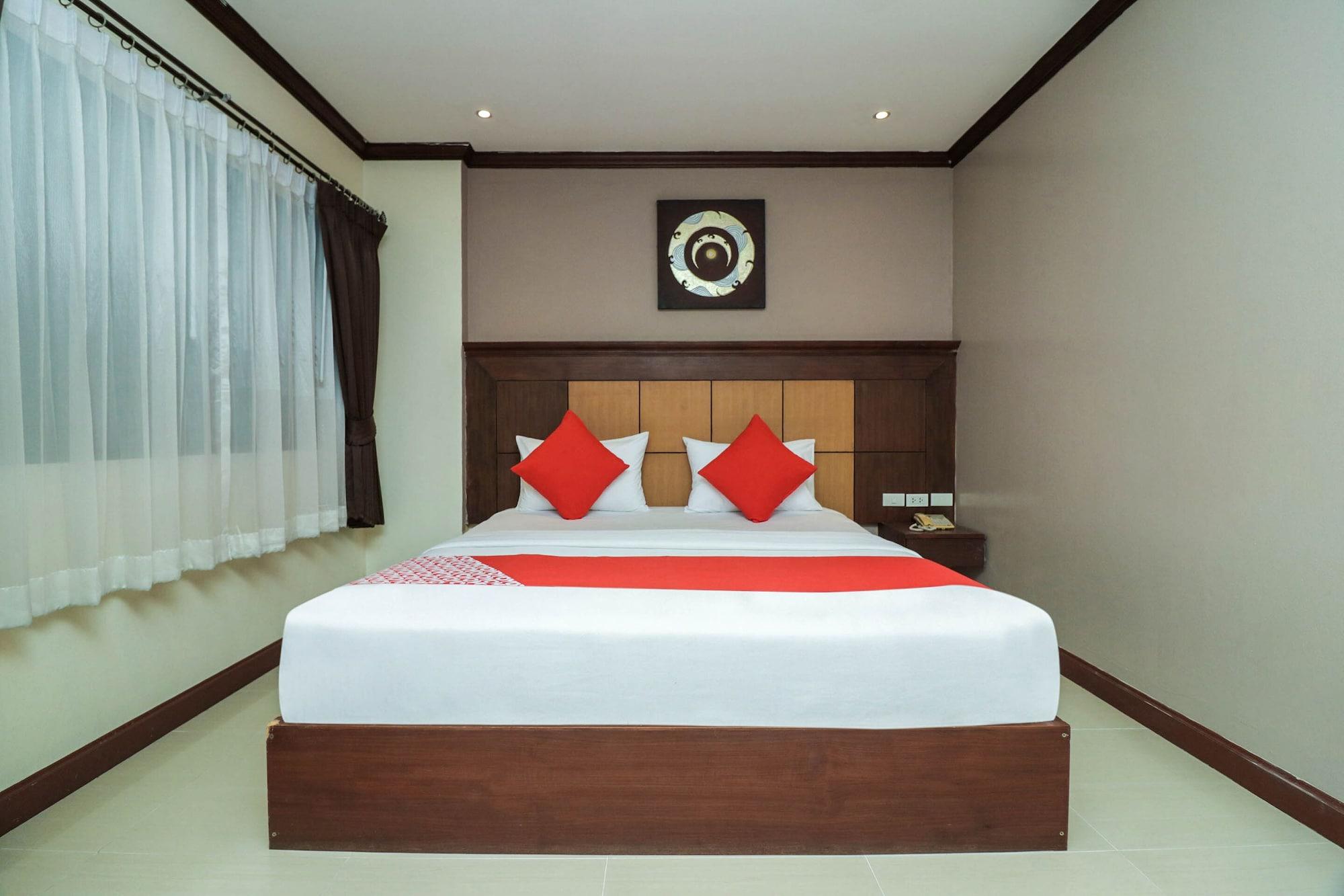 Natural Beach Hotel Паттая Екстер'єр фото