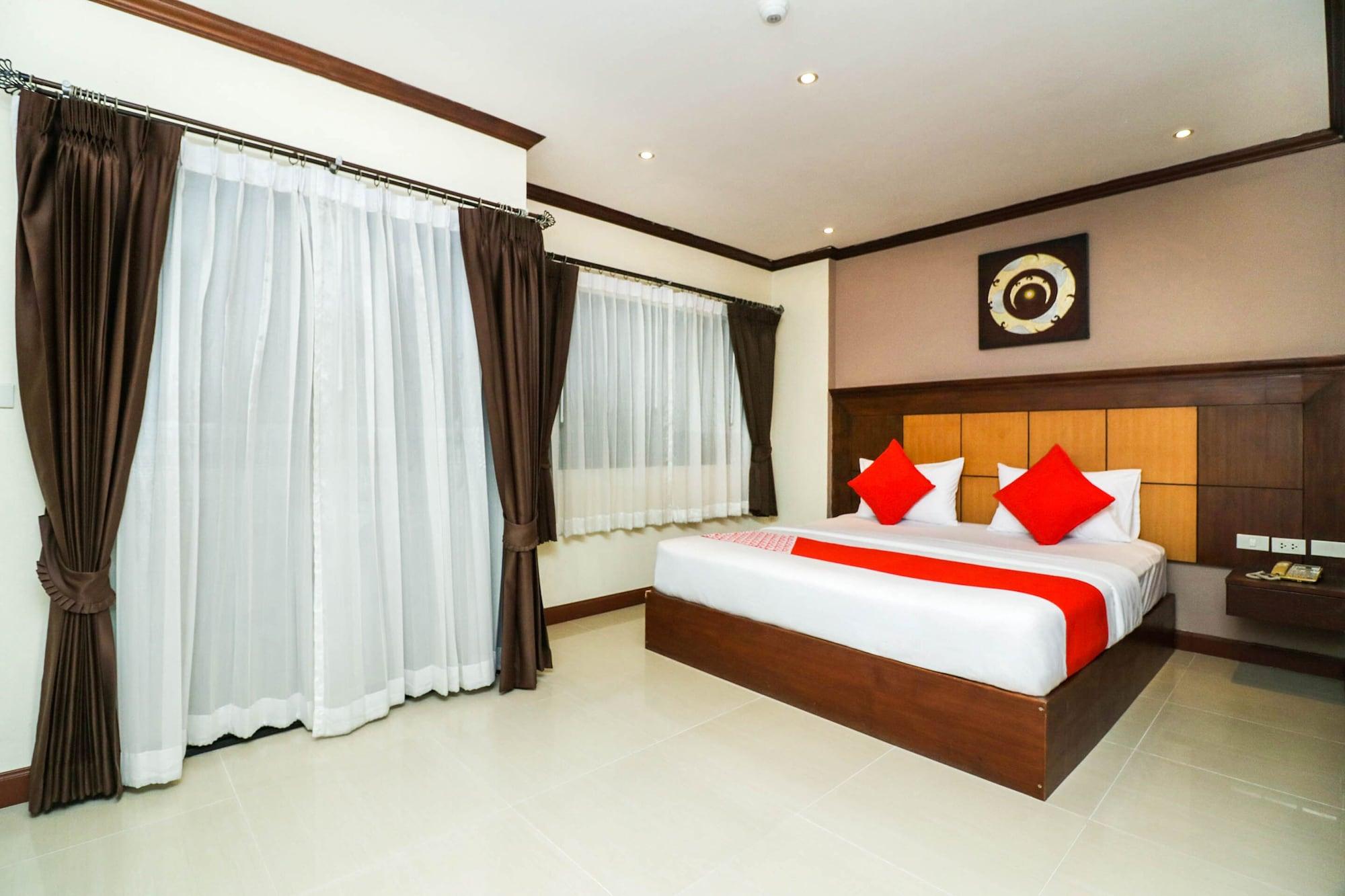 Natural Beach Hotel Паттая Екстер'єр фото