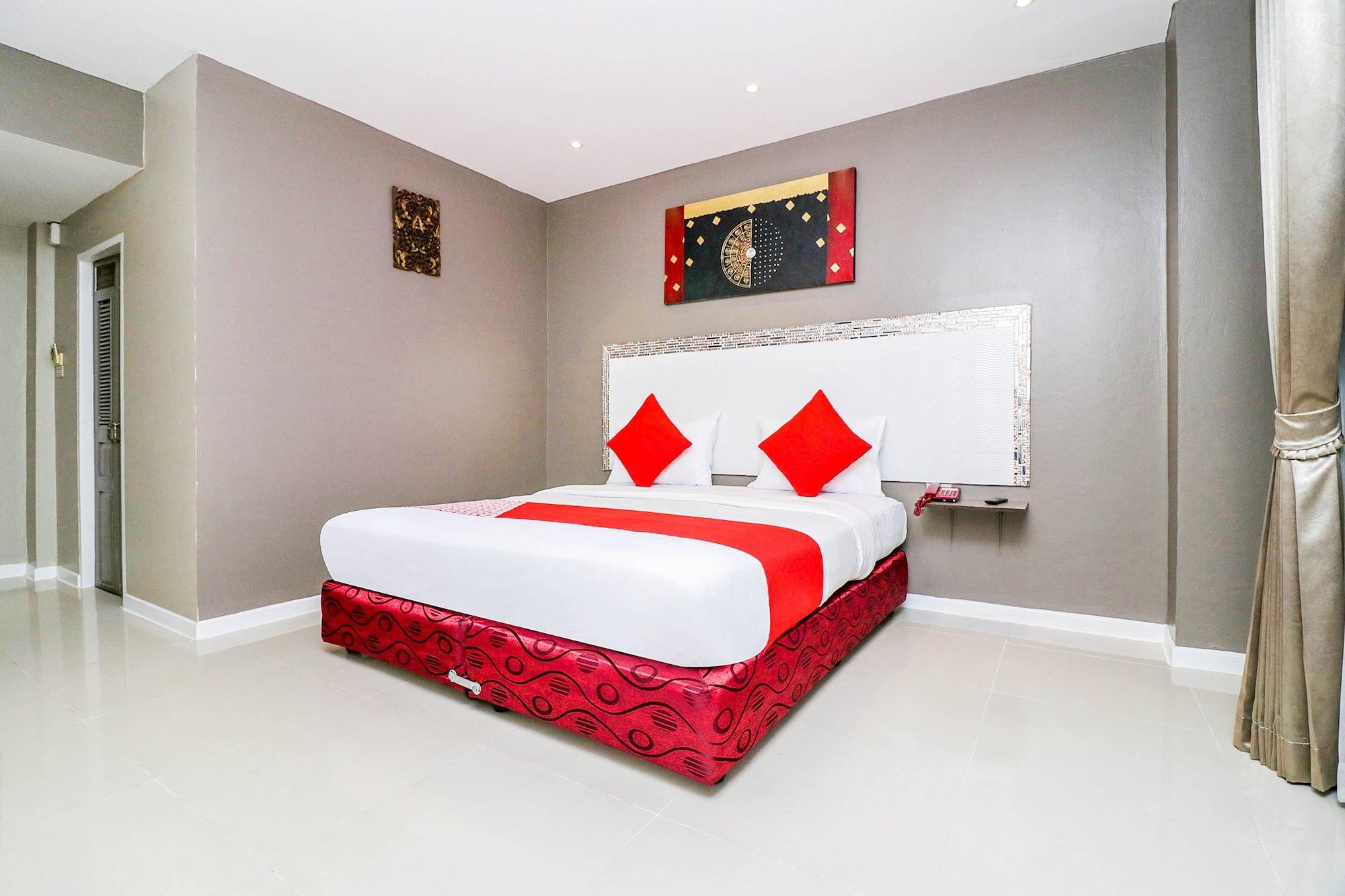 Natural Beach Hotel Паттая Екстер'єр фото
