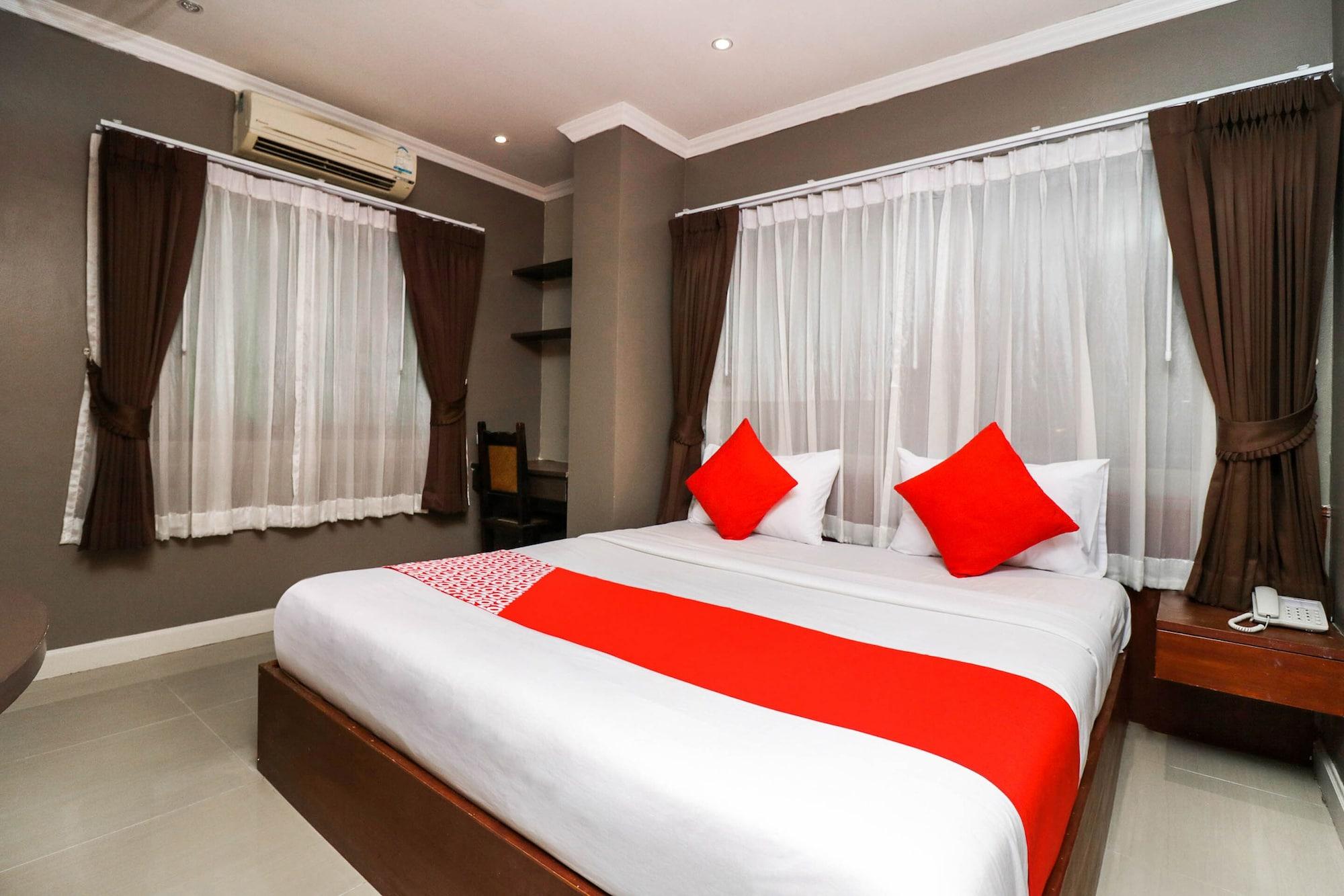 Natural Beach Hotel Паттая Екстер'єр фото