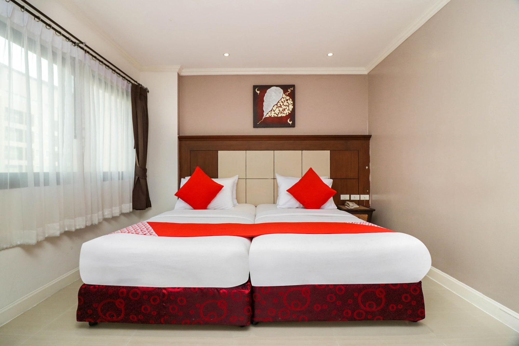 Natural Beach Hotel Паттая Екстер'єр фото