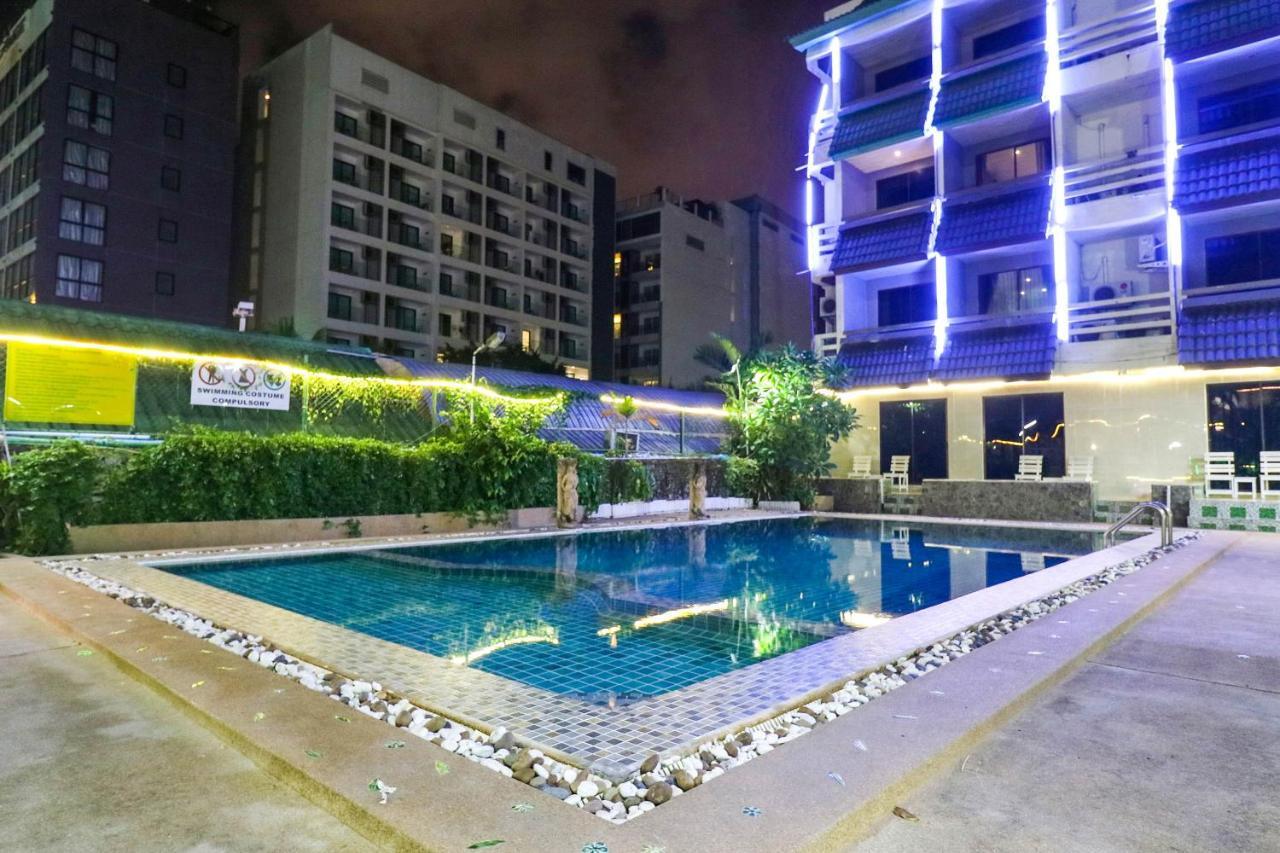 Natural Beach Hotel Паттая Екстер'єр фото