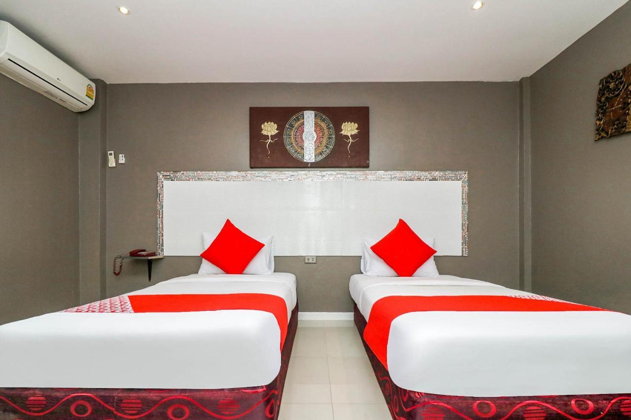Natural Beach Hotel Паттая Екстер'єр фото